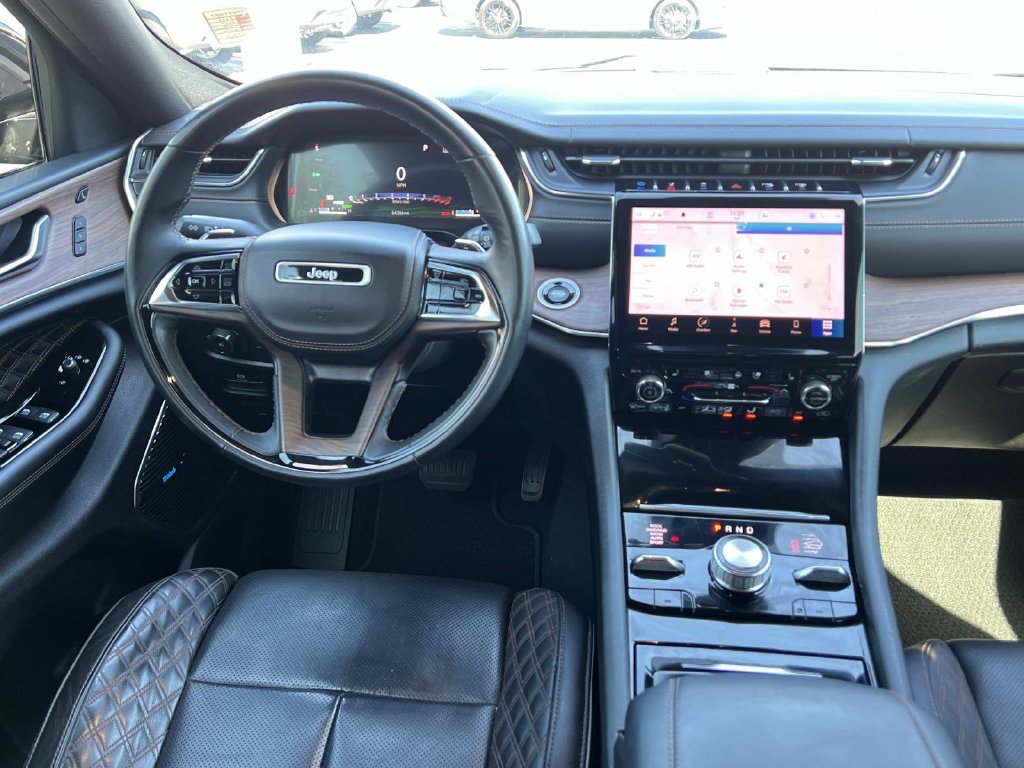 Used 2023 Jeep Grand Cherokee Summit w/ Advanced Protech Group IV AWD/4WD image 20