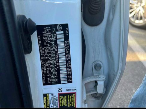 Used 2019 Toyota Camry SE image 5