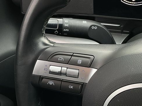 Used 2025 Hyundai Kona SEL image 24