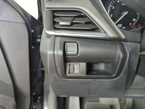 Used 2022 Cadillac CT4 Luxury w/ Sun And Sound Package RWD image 19