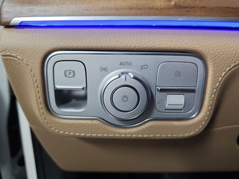 Used 2024 Mercedes-Benz GLE 350 4MATIC image 27