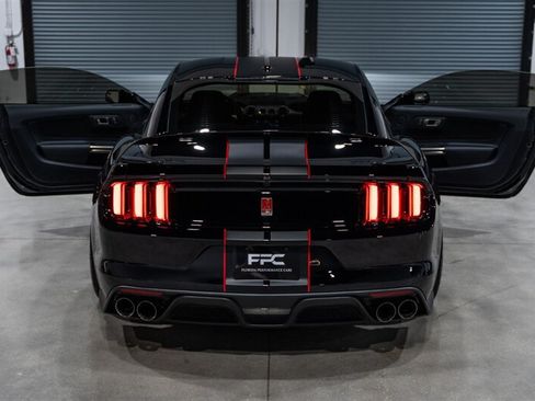Used 2018 Ford Mustang Shelby GT350R w/ GT350R Equipment Group 920A RWD image 37