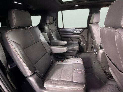 Certified 2023 Chevrolet Suburban RST w/ Luxury Package AWD/4WD image 33