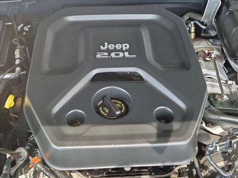 Used 2021 Jeep Wrangler Sport AWD/4WD image 20