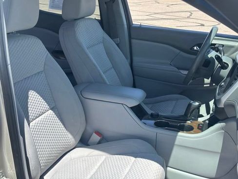 Used 2017 GMC Acadia SLE AWD/4WD image 23