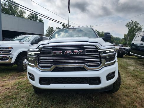 New 2026 RAM 5500 Laramie w/ Laramie Trim Package image 18