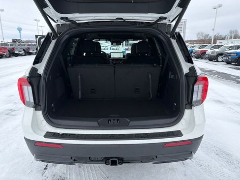 New 2026 Ford Explorer ST-Line w/ ST-Line Street Pack image 23