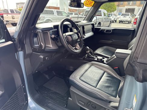 Used 2022 Ford Bronco Outer Banks AWD/4WD image 2