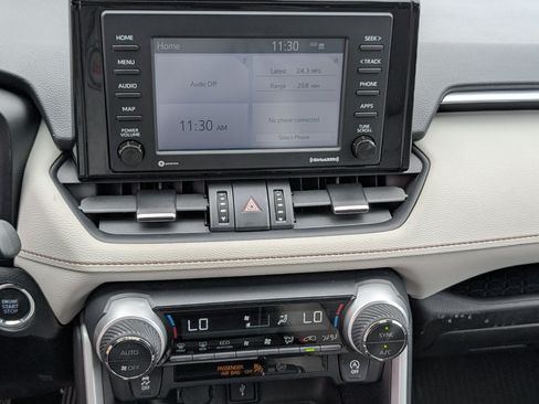 Used 2021 Toyota RAV4 XLE Premium FWD image 17