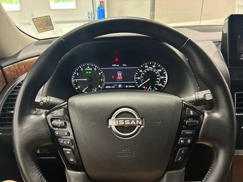 Used 2024 Nissan Armada SL w/ Captain's Chairs Package AWD/4WD image 21
