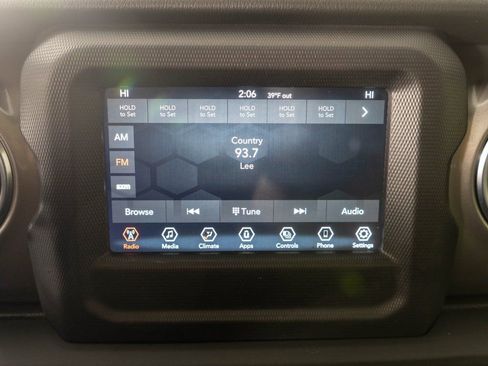 Used 2021 Jeep Wrangler Unlimited Sahara image 19