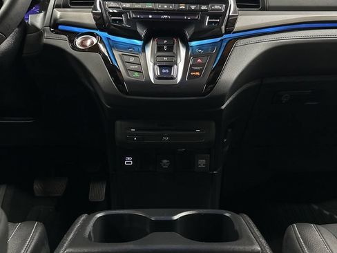 Used 2024 Honda Odyssey Touring image 23