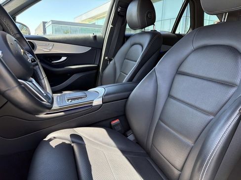 Used 2022 Mercedes-Benz GLC 300 image 14