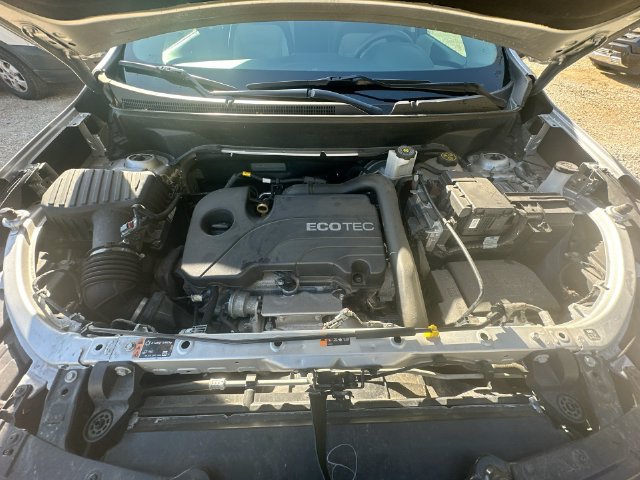 Used 2021 Chevrolet Equinox LS FWD image 41