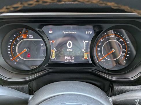 Used 2024 Jeep Wrangler Unlimited Sport AWD/4WD image 29