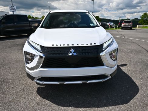 Used 2024 Mitsubishi Eclipse Cross SE AWD/4WD image 3