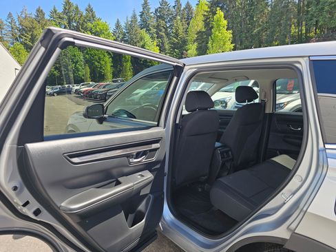 Certified 2025 Honda CR-V LX image 17