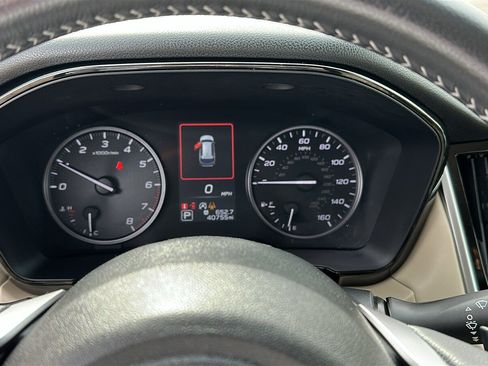 Used 2023 Subaru Outback Premium image 13