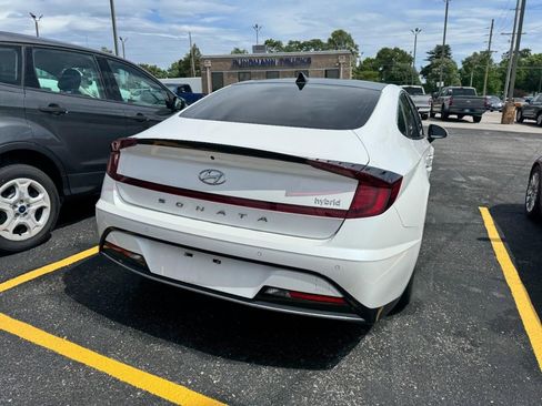 Used 2021 Hyundai Sonata Limited w/ Cargo Package FWD image 9
