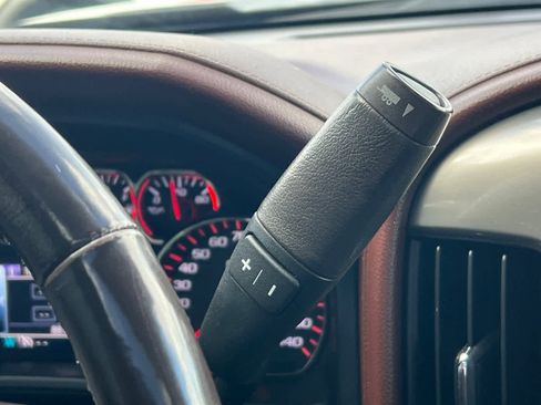 Used 2017 Chevrolet Silverado 1500 High Country image 24