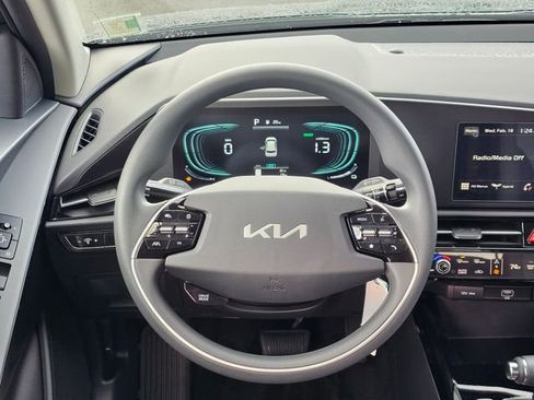 New 2026 Kia Niro LX image 16