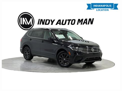 Used 2022 Volkswagen Tiguan SE AWD/4WD image 1