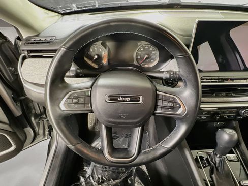 Used 2022 Jeep Compass Latitude w/ Convenience Group AWD/4WD image 11