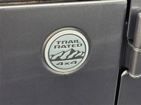 Used 2018 Jeep Wrangler Sport image 7