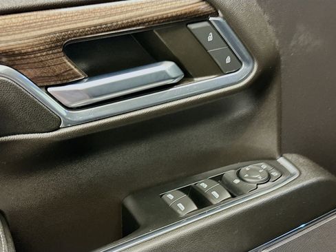 Used 2024 Chevrolet Silverado 1500 LT image 15