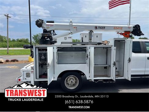 Used 2018 Ford F550 4x4 SuperCab Super Duty image 5