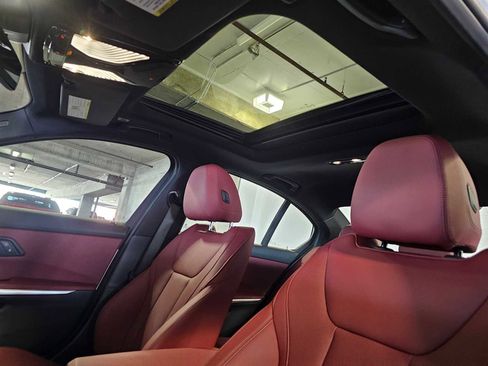 Used 2025 BMW 330i xDrive Sedan w/ M Sport Package image 35