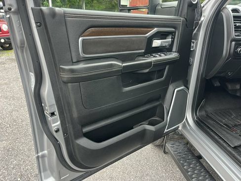 Used 2023 RAM 2500 Laramie AWD/4WD image 24