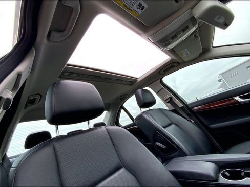 Used 2008 Mercedes-Benz C 300 Sedan image 14