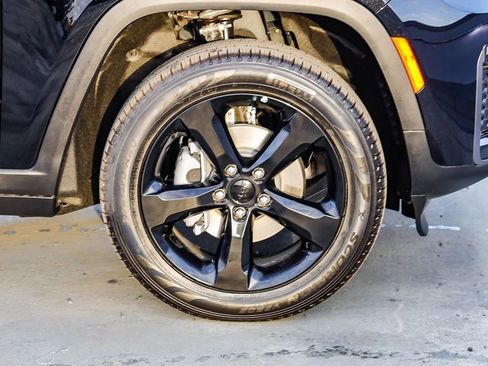 New 2026 Jeep Grand Cherokee Limited AWD/4WD image 11