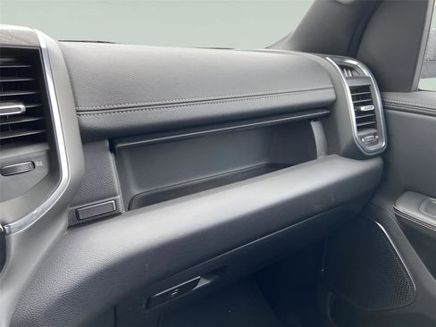 Used 2025 RAM 1500 Laramie image 37