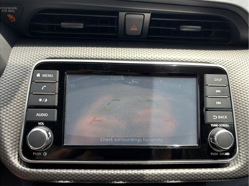 Used 2019 Nissan Kicks S FWD image 23