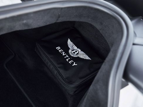 Used 2023 Bentley Continental GT Azure image 18