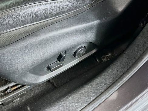 Used 2020 Jeep Compass Limited image 18