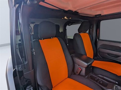 Used 2023 Jeep Wrangler Willys image 18