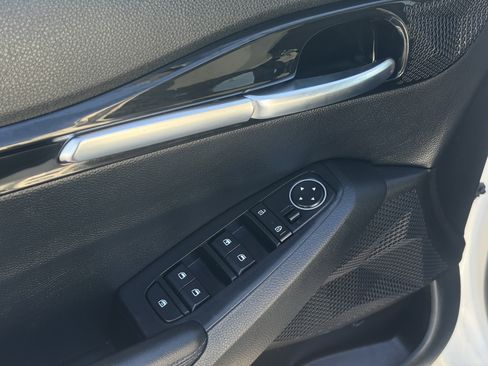 Used 2023 Kia Seltos S image 42