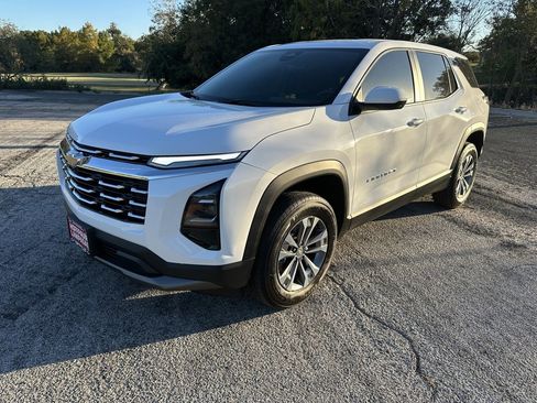 New 2026 Chevrolet Equinox LT image 1