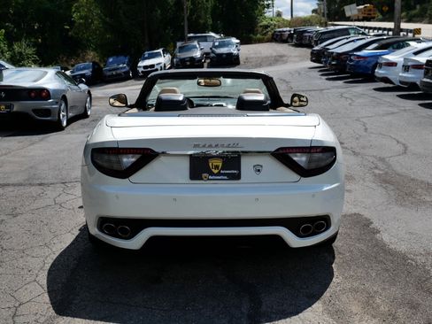 Used 2015 Maserati GranTurismo Convertible image 6