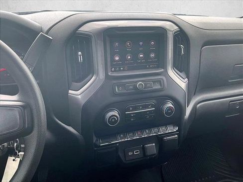 Used 2021 Chevrolet Silverado 1500 Custom image 8