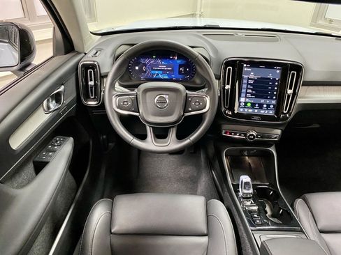 Used 2026 Volvo XC40 B5 Plus AWD/4WD image 2