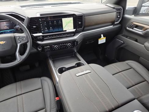 New 2026 Chevrolet Silverado 3500 High Country w/ High Country Premium Package AWD/4WD image 33