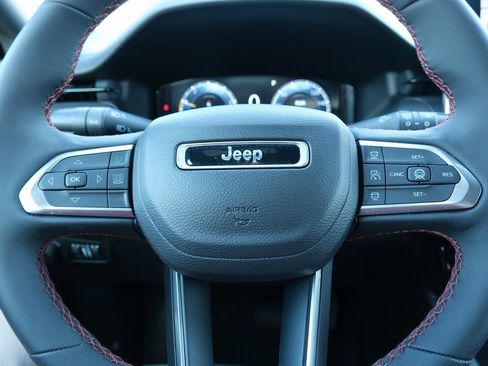 Used 2024 Jeep Compass Trailhawk w/ Trailhawk Elite Group image 16