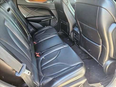 Used 2019 Lincoln MKC Reserve image 22