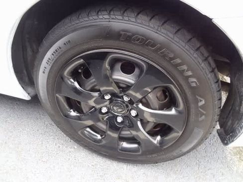 Used 2012 MAZDA MAZDA3 i Sport image 26