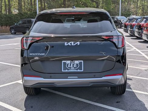 New 2026 Kia Sportage LX FWD image 7