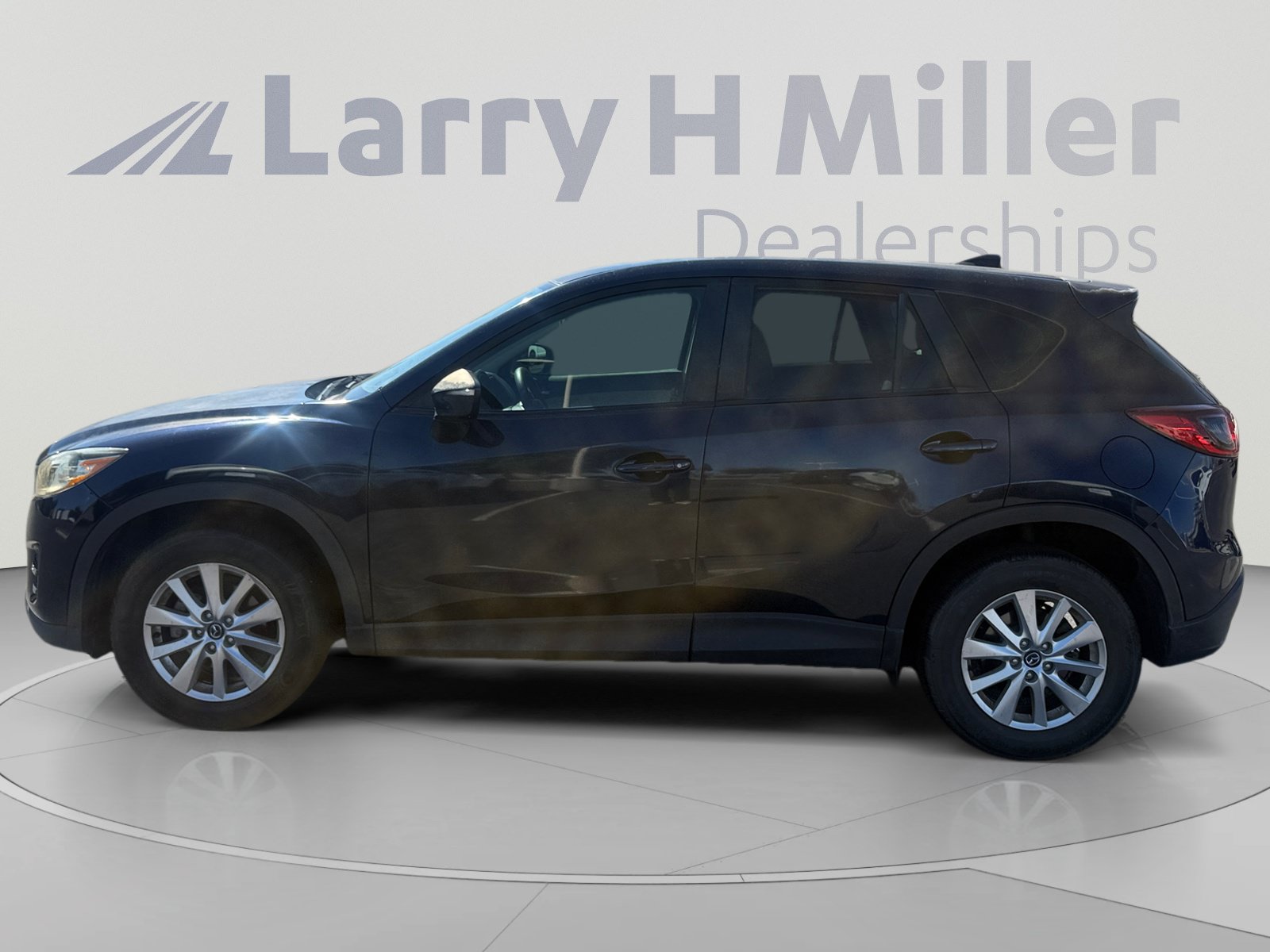 Used 2016 MAZDA CX-5 Sport w/ Rear Camera Package FWD image 2